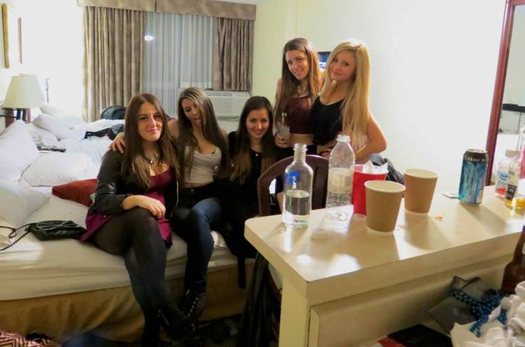 1004977_10152023237568292_2137895382_n